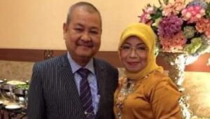 Chairul S Matdiah dan Istri