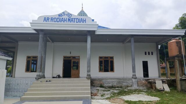 Masjid Ar Rodiah Matdiah yang dibangun di SMA Negeri 5 Kota Prabumulih.